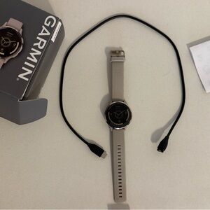 Garmin Taupe Smartwatch with tan/taupe Band